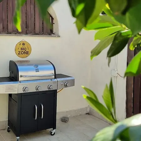 Relais Cassia - Parking, Wi-fi & Barbecue Рим